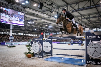 Scott Brash wins Verona leg of the World Cup with stunning performance from Hello M’Lady Scott Brash wins Verona leg of the World Cup with stunning performance from Hello M’Lady